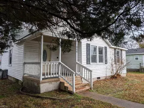 Exterior - 646 Pocahontas Pl, Hampton, VA 23661 photo 2 of 2