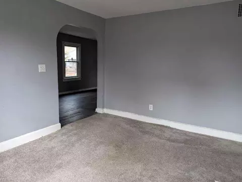 Living - 646 Pocahontas Pl, Hampton, VA 23661 photo 2 of 2