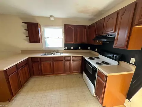 Kitchen - 6090 Centerville Rd, Williamsburg, VA 23188 photo 1 of 1