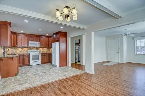 145 Abilene Ave, Norfolk, VA 23502 photo 9