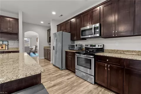 15 Salem St, Hampton, VA 23669 photo 7