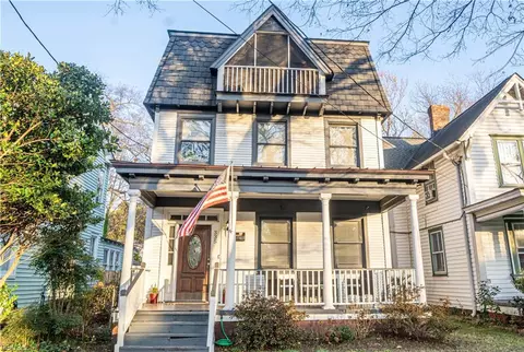 335 Broad St, Portsmouth, VA 23707