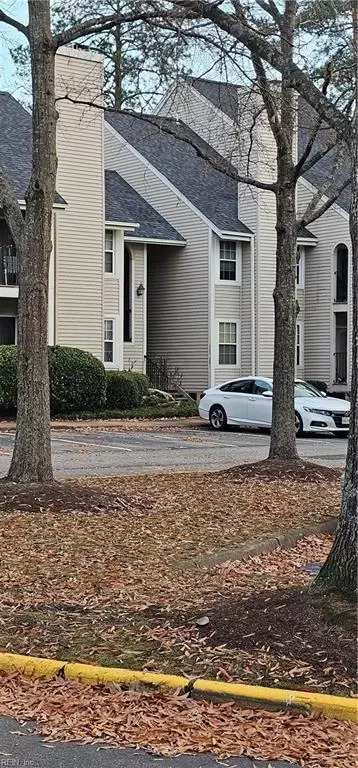 333 River Forrest Rd, Virginia Beach, VA 23454
