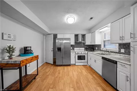 Kitchen - 23 Westview Dr, Hampton, VA 23666 photo 2 of 2