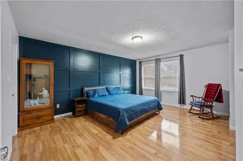 Bedroom - 23 Westview Dr, Hampton, VA 23666 photo 3 of 6