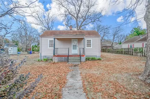 3010 Glen Ave, Norfolk, VA 23513