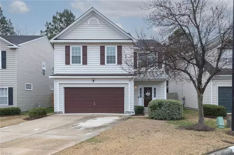 3916 River Breeze Cir, Chesapeake, VA 23321