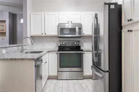3916 River Breeze Cir, Chesapeake, VA 23321 photo 9