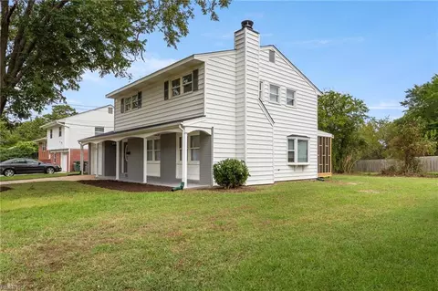 Exterior - 8 Overton Dr, Hampton, VA 23666 photo 4 of 9