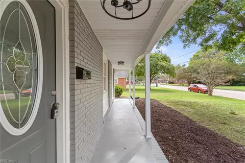 Exterior - 8 Overton Dr, Hampton, VA 23666 photo 2 of 9