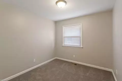 Bedroom - 9 Douglas St, Hampton, VA 23663 photo 3 of 4