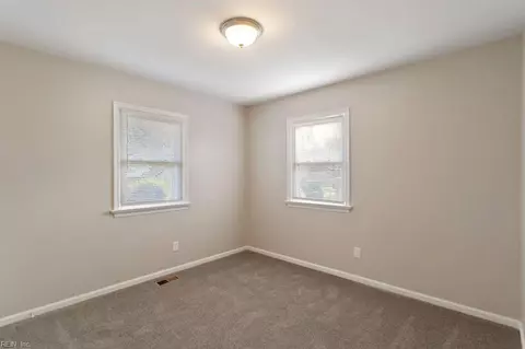 Bedroom - 9 Douglas St, Hampton, VA 23663 photo 4 of 4