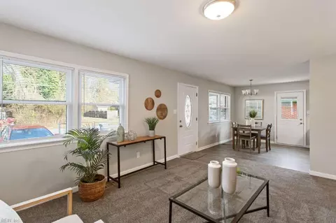 Living - 9 Douglas St, Hampton, VA 23663 photo 4 of 4