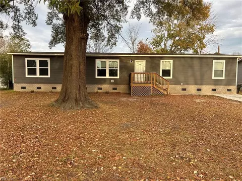 1244 Old Clubhouse Rd, Virginia Beach, VA 23453