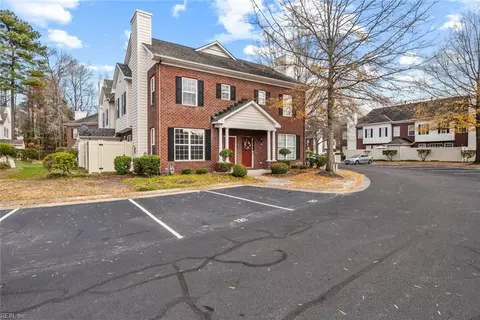 5876 Ludington Dr, Virginia Beach, VA 23464