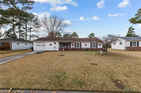 217 Green Kemp Rd, Virginia Beach, VA 23462
