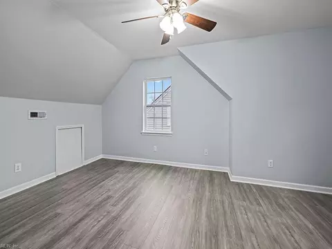 Bedroom - 64 Henry St, Hampton, VA 23669 photo 5 of 10