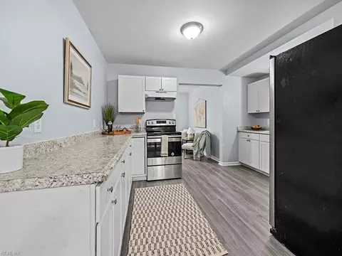 Kitchen - 64 Henry St, Hampton, VA 23669 photo 5 of 5