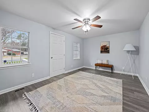 Living - 64 Henry St, Hampton, VA 23669 photo 3 of 3