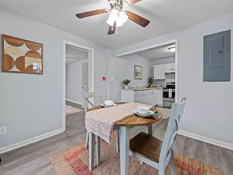 Dining - 64 Henry St, Hampton, VA 23669 photo 2 of 3