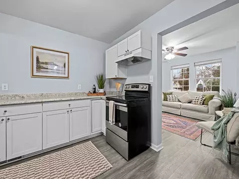 Kitchen - 64 Henry St, Hampton, VA 23669 photo 3 of 5