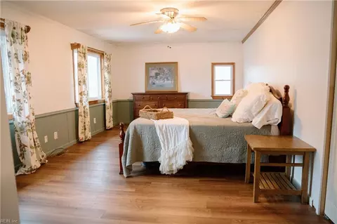 Bedroom - 19 Riverside Dr, Smithfield, VA 23430 photo 6 of 7