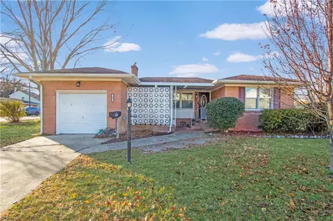 143 Woodland Rd, Hampton, VA 23663