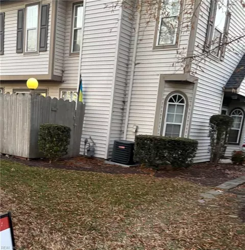 4893 Shallowford Cir, Virginia Beach, VA 23462