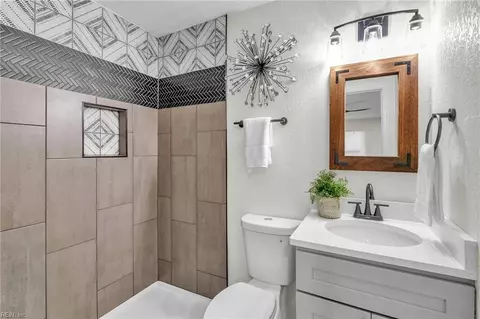 Bath - 7044 Gregory Dr, Norfolk, VA 23513 photo 1 of 5