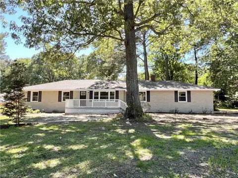 1101 Candlewood Dr, Virginia Beach, VA 23464