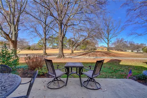 5015 Cypress Point Cir, Virginia Beach, VA 23455