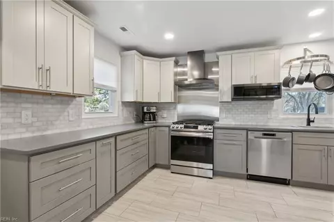 11 Warner Rd, Hampton, VA 23666 photo 9