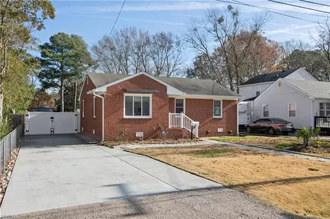 11 Warner Rd, Hampton, VA 23666