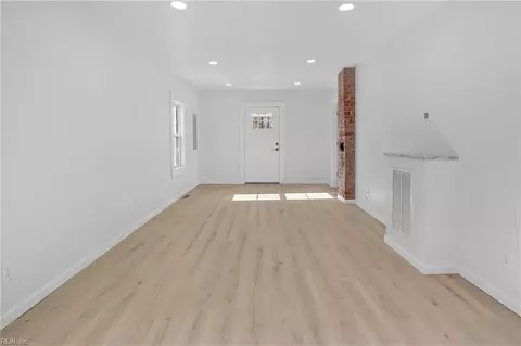 742 Dill Rd, Suffolk, VA 23434 photo 6