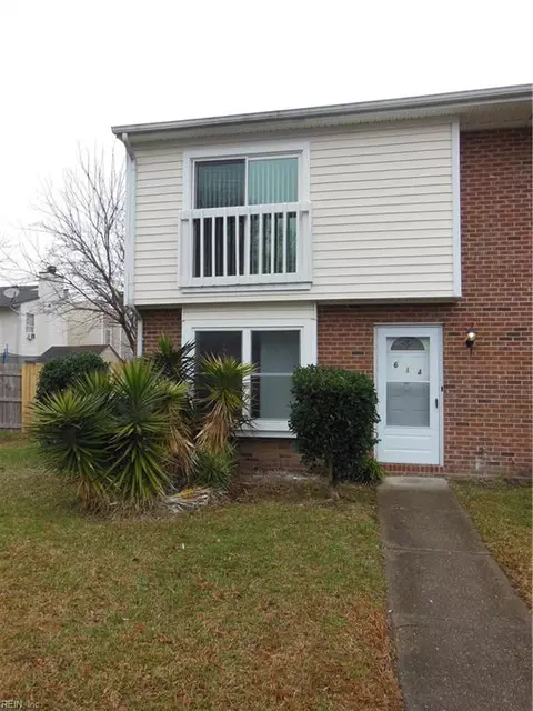 614 Charles Ct, Virginia Beach, VA 23462