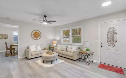 1205 Carrington Cres S, Portsmouth, VA 23701