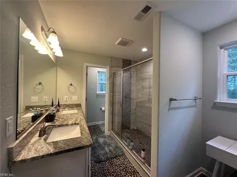 Bath - 9540 Pineview Rd, Suffolk, VA 23437 photo 1 of 3