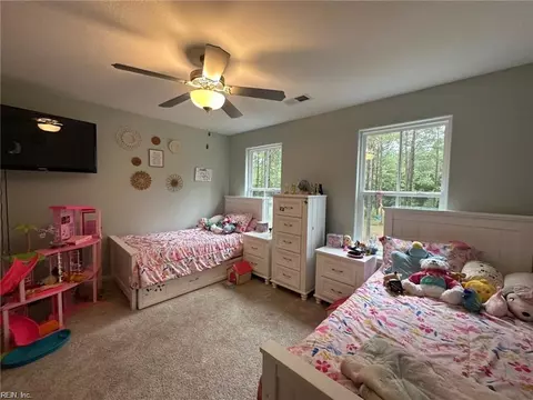 Bedroom - 9540 Pineview Rd, Suffolk, VA 23437 photo 5 of 7
