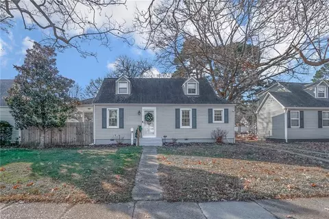 1715 Cromwell Dr, Norfolk, VA 23509