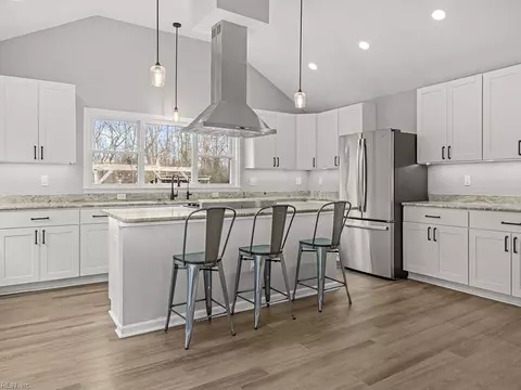 512 Saddlehorn Dr, Chesapeake, VA 23322