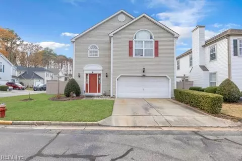 1813 Tealwood Ln, Chesapeake, VA 23320