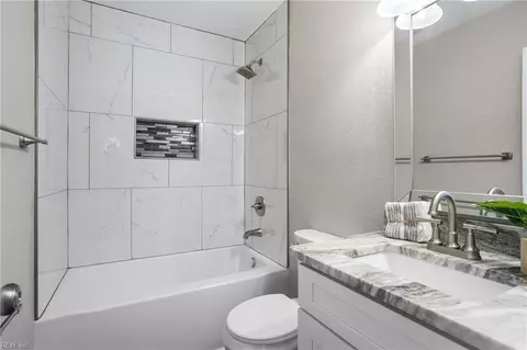 Bath - 527 W 38th St, Norfolk, VA 23508 photo 1 of 3