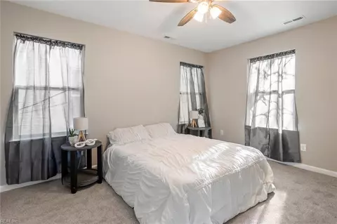 Bedroom - 527 W 38th St, Norfolk, VA 23508 photo 5 of 6