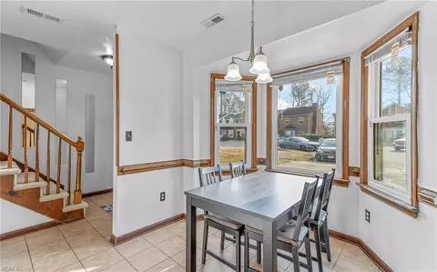 14 Colonial Way, Chesapeake, VA 23325