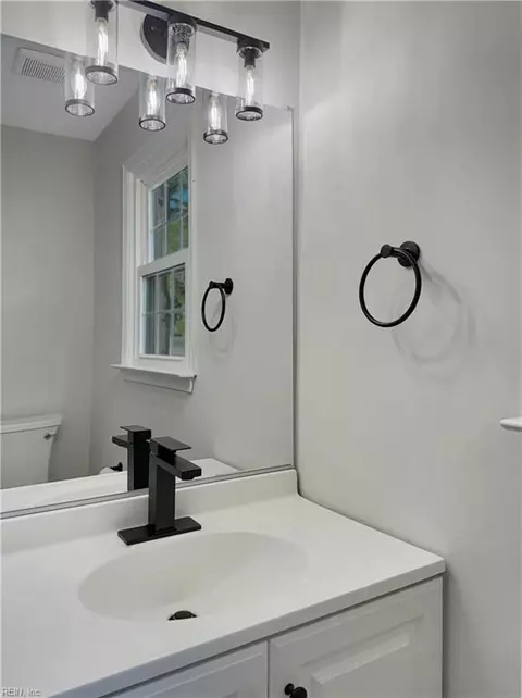 Bath - 311 Watson Dr, Smithfield, VA 23430 photo 1 of 6
