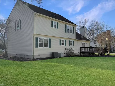 Exterior - 311 Watson Dr, Smithfield, VA 23430 photo 3 of 4