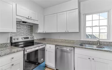 5610 Hampton Blvd, Norfolk, VA 23508 photo 9