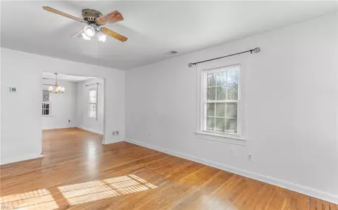 5610 Hampton Blvd, Norfolk, VA 23508 photo 4