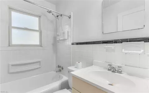 5610 Hampton Blvd, Norfolk, VA 23508 photo 16