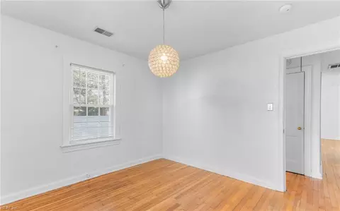 5610 Hampton Blvd, Norfolk, VA 23508 photo 18